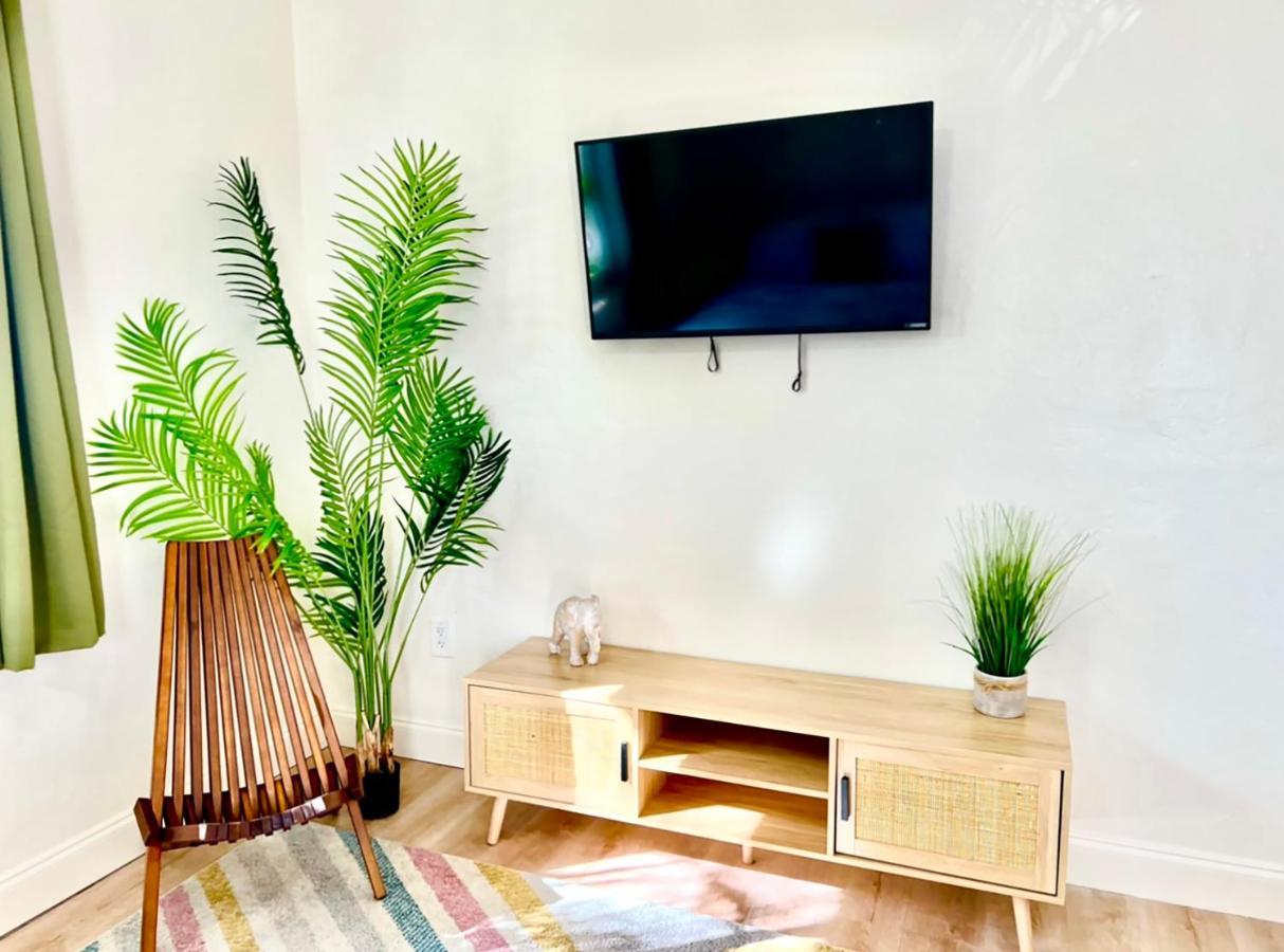 Enchanting Cozy Apartment 10 Min Away From Airport, Calle 8, Brickell, Coral Gables, The Beach And More! Miami Esterno foto