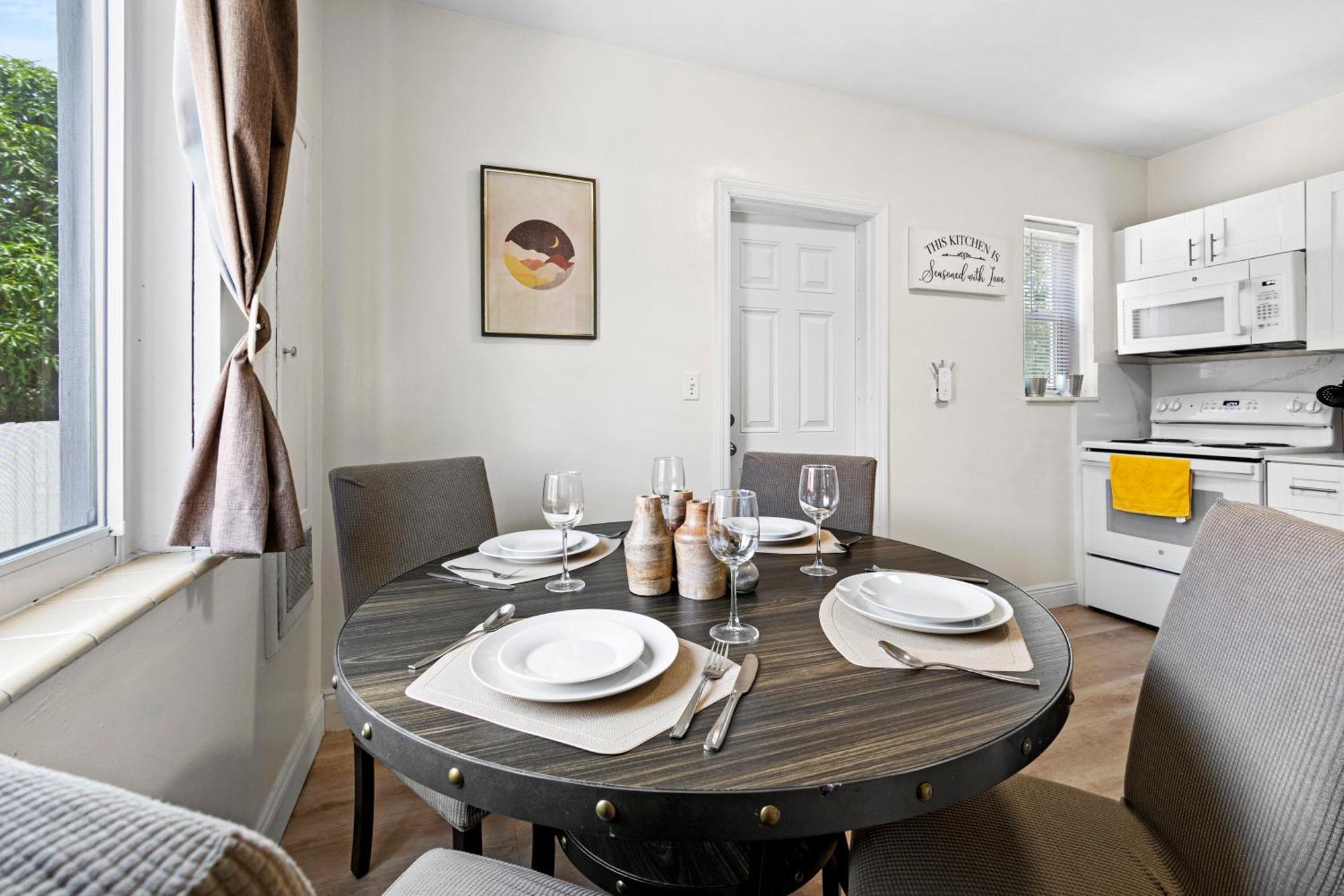 Enchanting Cozy Apartment 10 Min Away From Airport, Calle 8, Brickell, Coral Gables, The Beach And More! Miami Esterno foto